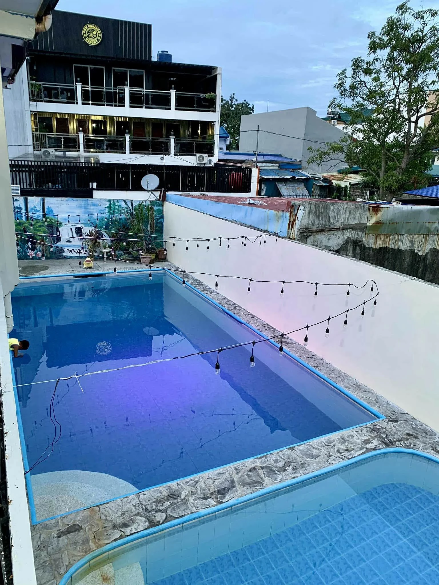 KC's 4 Private Pool Resort - photo 2